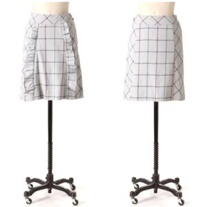 Edme & Esyllte Anthropologie Plaid Ruffled Mini Skirt Women’s Sz-0 Gray/Navy EUC